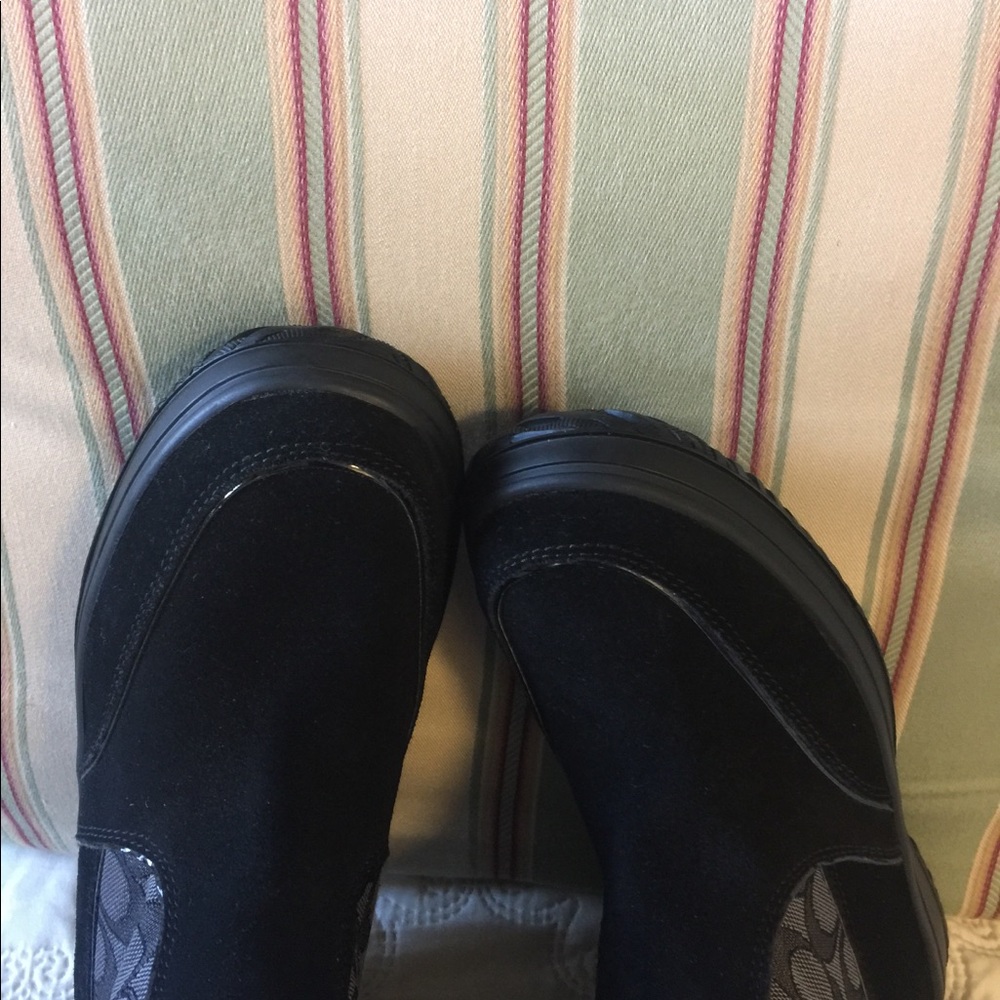 Coach “Sherman” Signature Boots - Picture 6 of 8